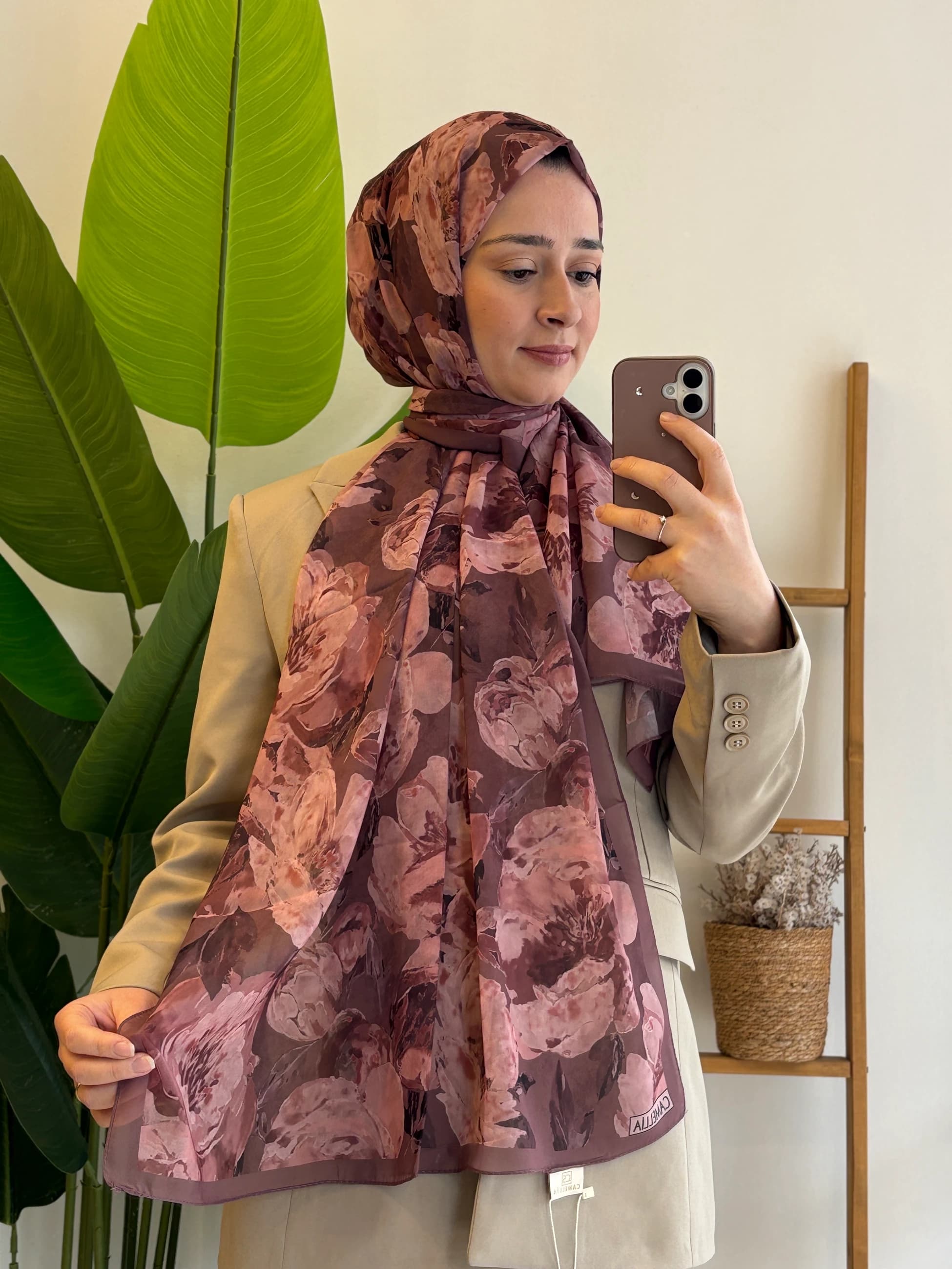 Camellia Aura İpek Krep Şal