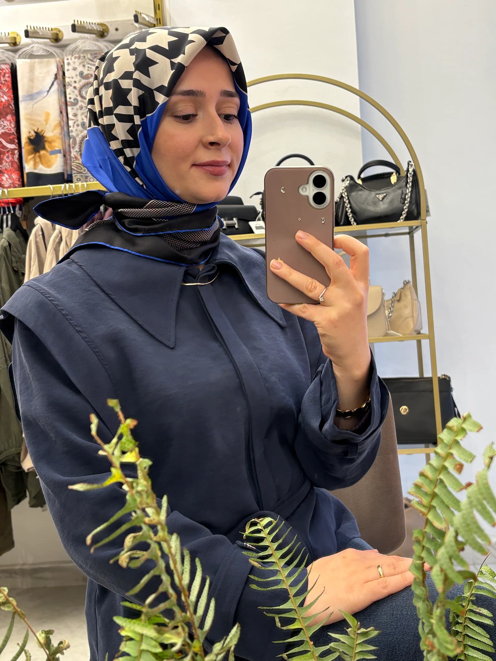 Levidor Tivil İpek Eşarp