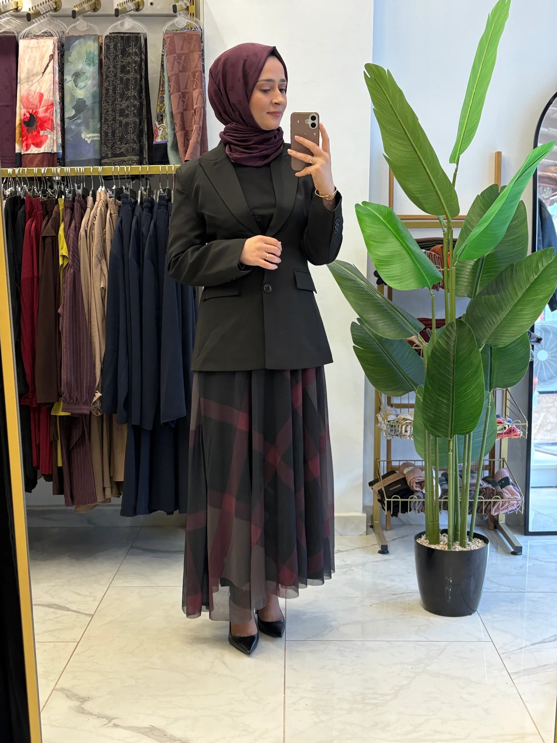 İçi astarlı yandan Fermuarlı Şifon Etek